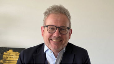 Alternative description of what's on this picture